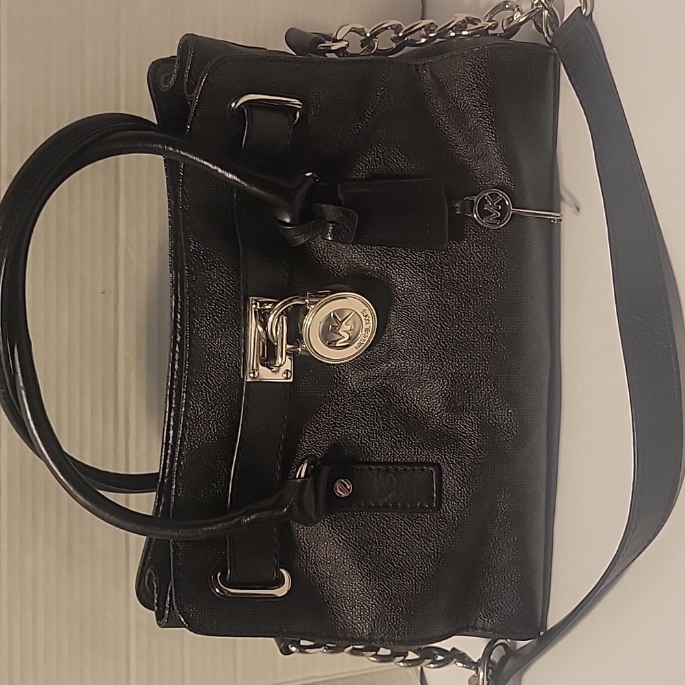 Michael Kors Hamilton Logo Black
